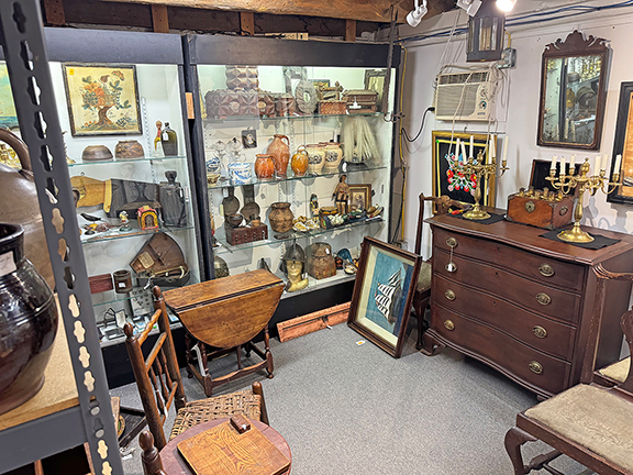 Savvy buyers head first to the &ldquo;process room,&rdquo; a spot for objects that have yet to be fully cataloged. All the fresh objects are for sale. 
