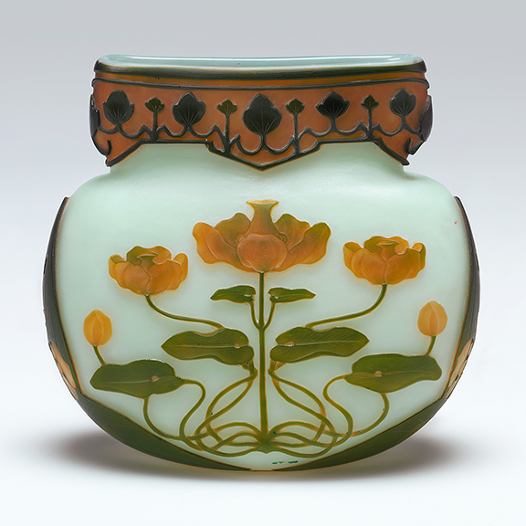Sèvres Porcelain Manufactory, blown cameo glass vase, 1900, 6¼