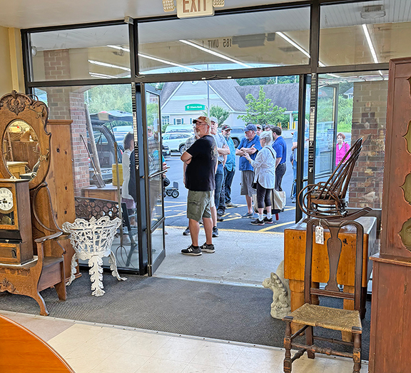 At 6:30 a.m., there were already people waiting in line for early buying ($30) beginning at 7 a.m. Cyr had coffee and pastries for the early birds.