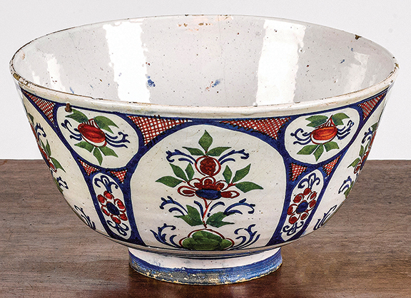 This delft polychrome bowl, 18th century, probably Bristol, 5